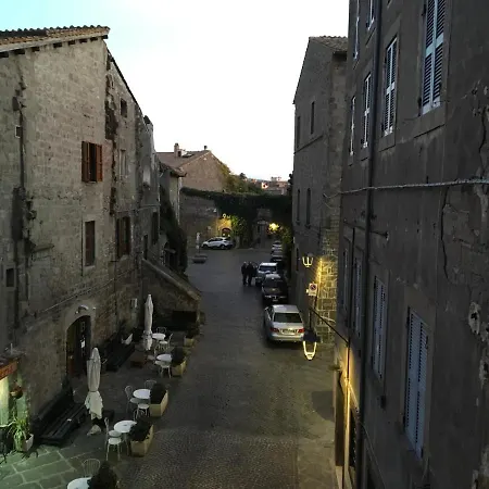 L'eco Dei Papi Nyaraló Viterbo